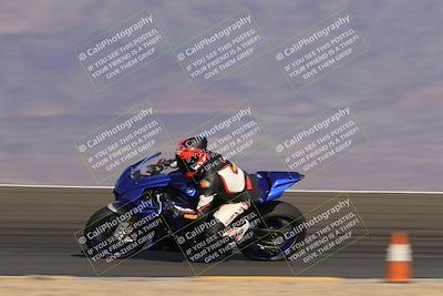 media/Dec-17-2022-SoCal Trackdays (Sat) [[224abd9271]]/Turn 12 Inside Distant (1025am)/